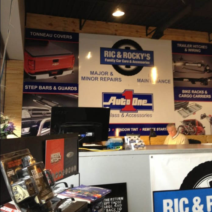 Auto One Canton inside the store